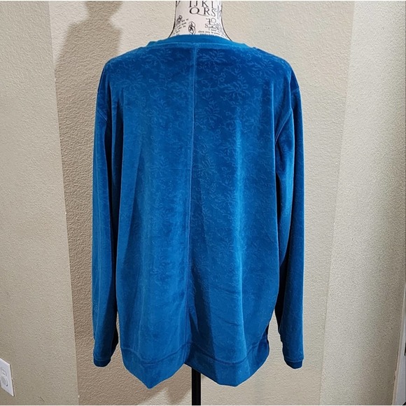 Denim and CO teal floral embossed sweatshirt size large‎ - Picture 6 of 8